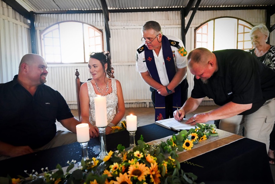 Wedding ceremony by Dr. Gerrit Rademeyer in Steynsburg
